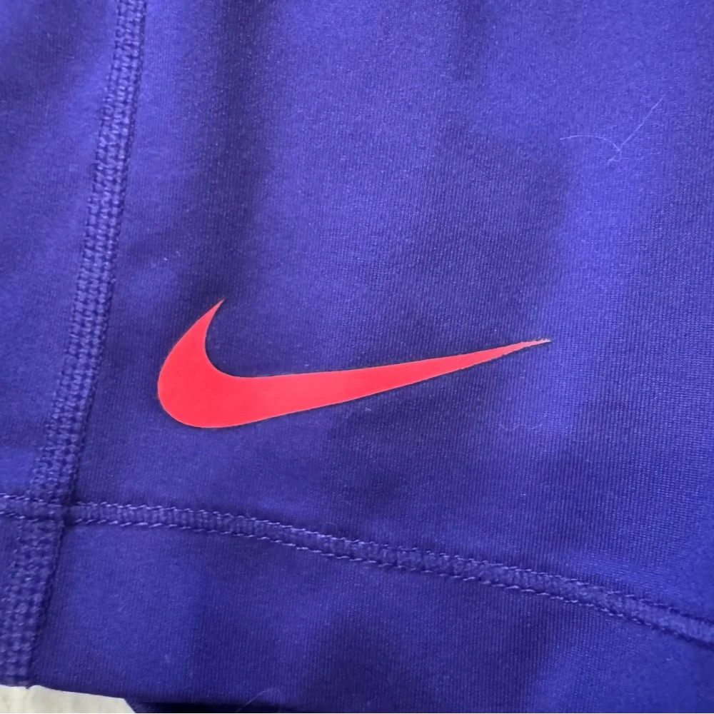 Nike Pro Dri-FIT Capri Leggings Court Purple Pink Size Large Athleisure Gym - Picture 3 of 7